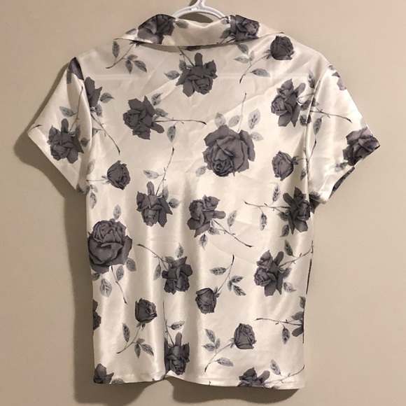 90s Le Chateau satin collared rose print blouse - Picture 3 of 9